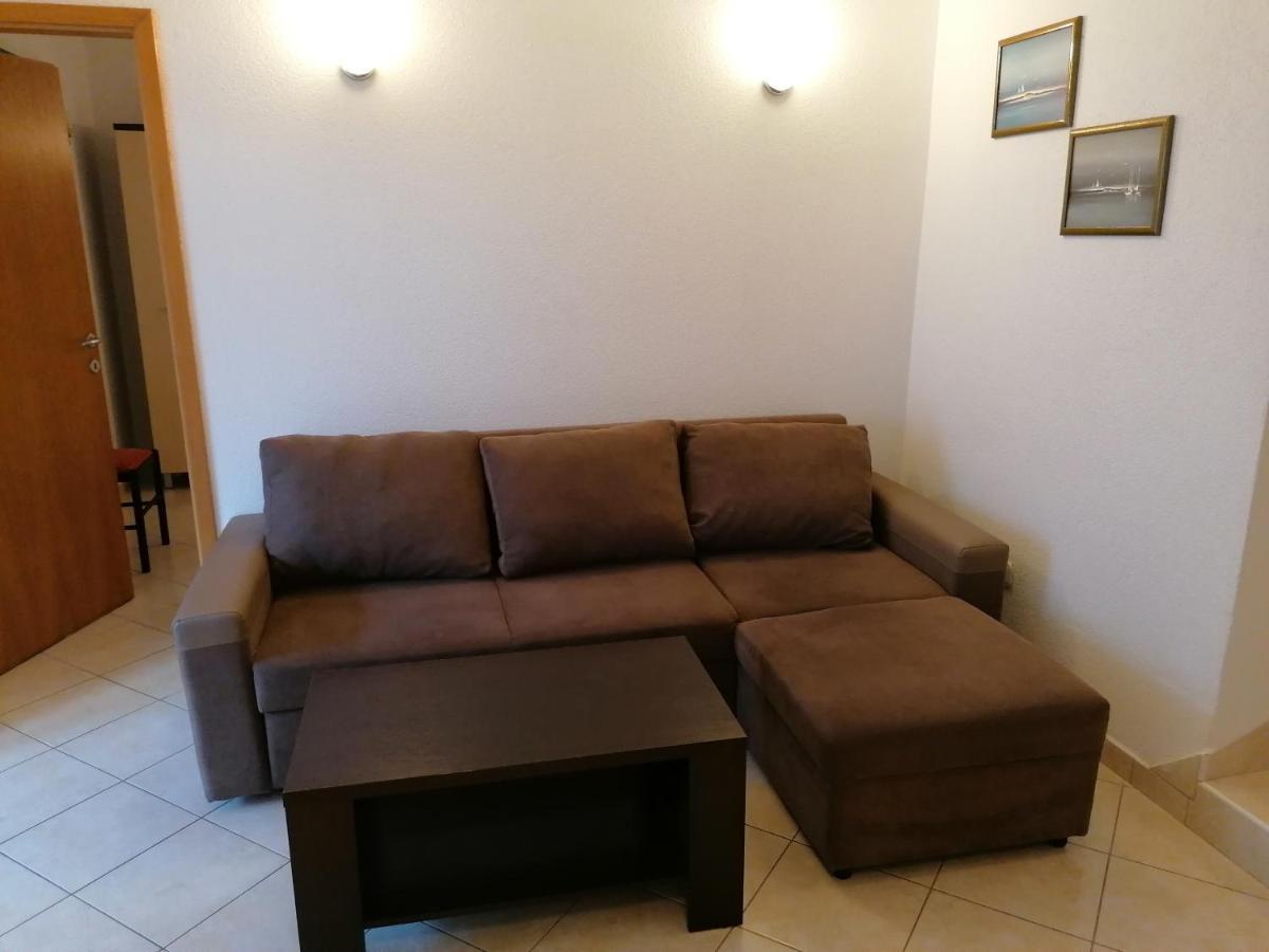 Apartments Nena - Trogir Buitenkant foto