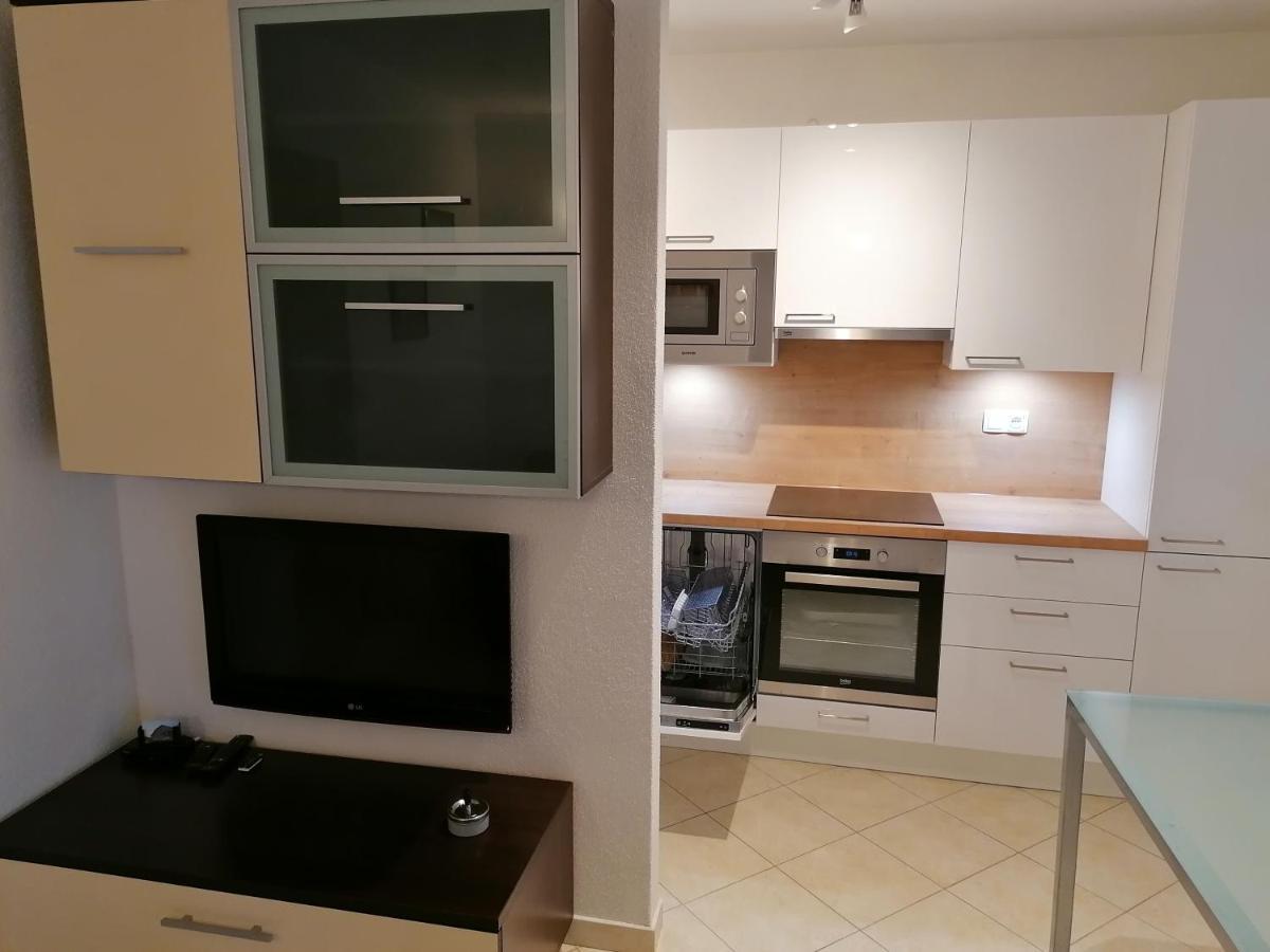 Apartments Nena - Trogir Buitenkant foto