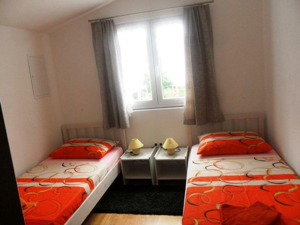 Apartments Nena - Trogir Buitenkant foto